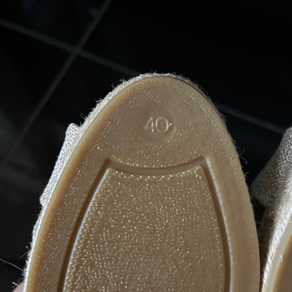 NWOT Viscata Llansa Canvas Wedges Beige Size 9 - Picture 8 of 9